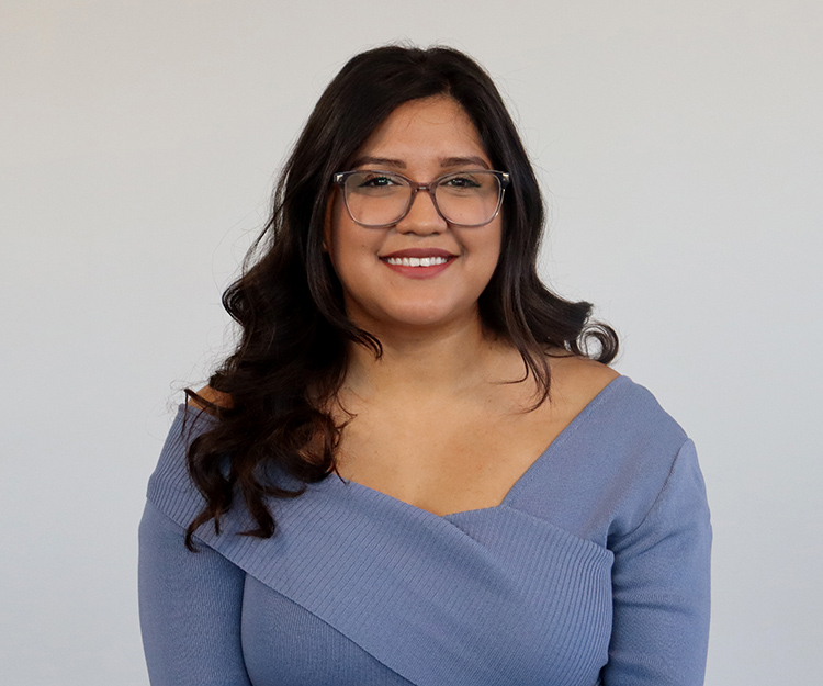 Portrait of Elizabeth Gonzalez